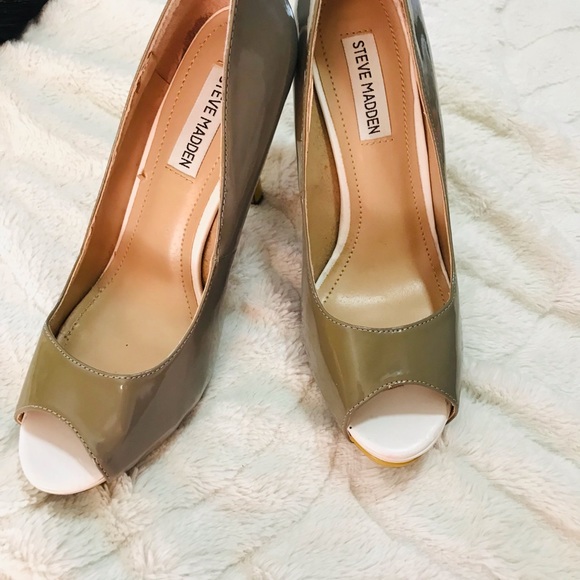 Steve Madden grey yellow heels 9 - Picture 3 of 10